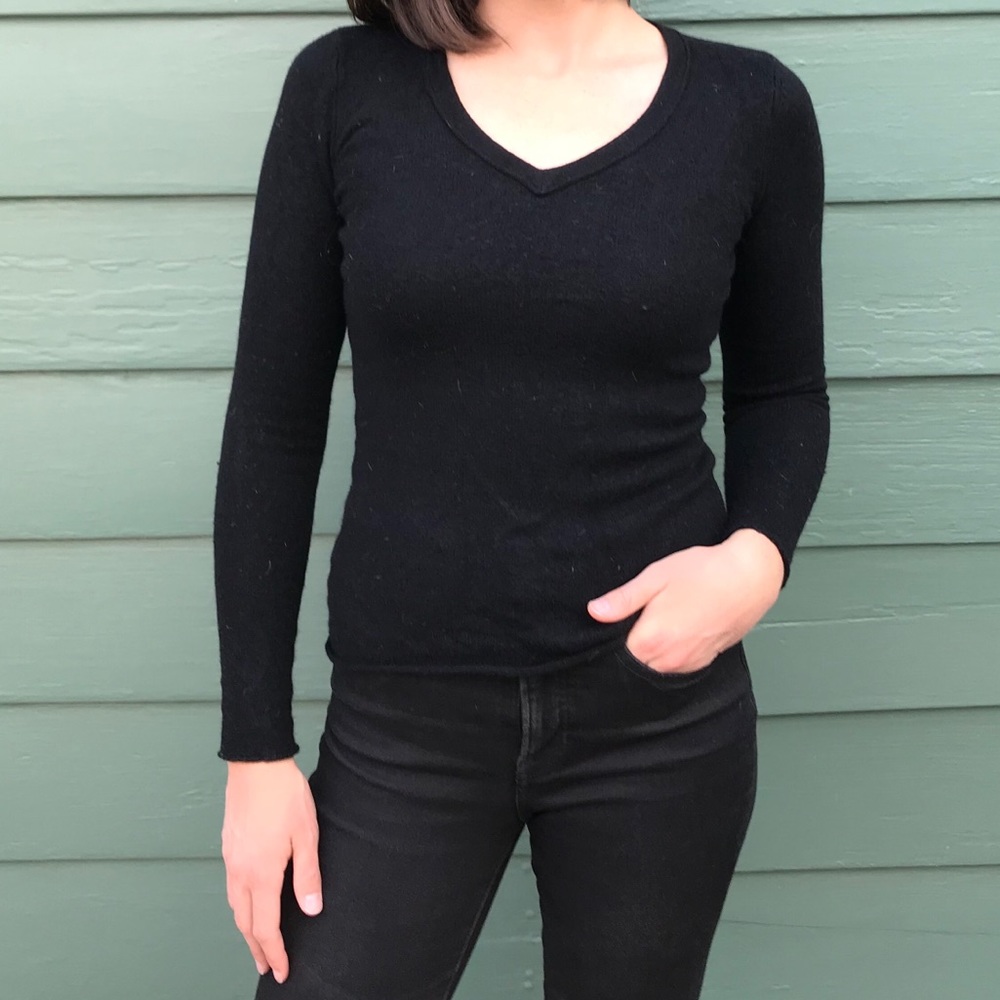 Philosophy Cashmere V-Neck Sweater